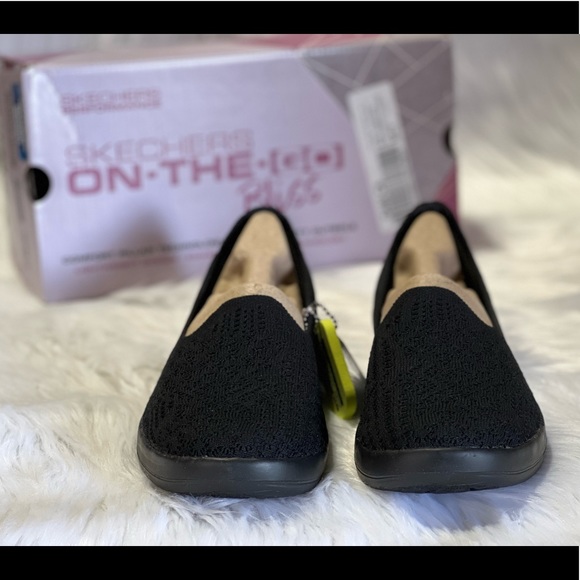 NEW Skechers Performance Women’s GO Walk Lite-Daisy Loafer - Picture 3 of 14